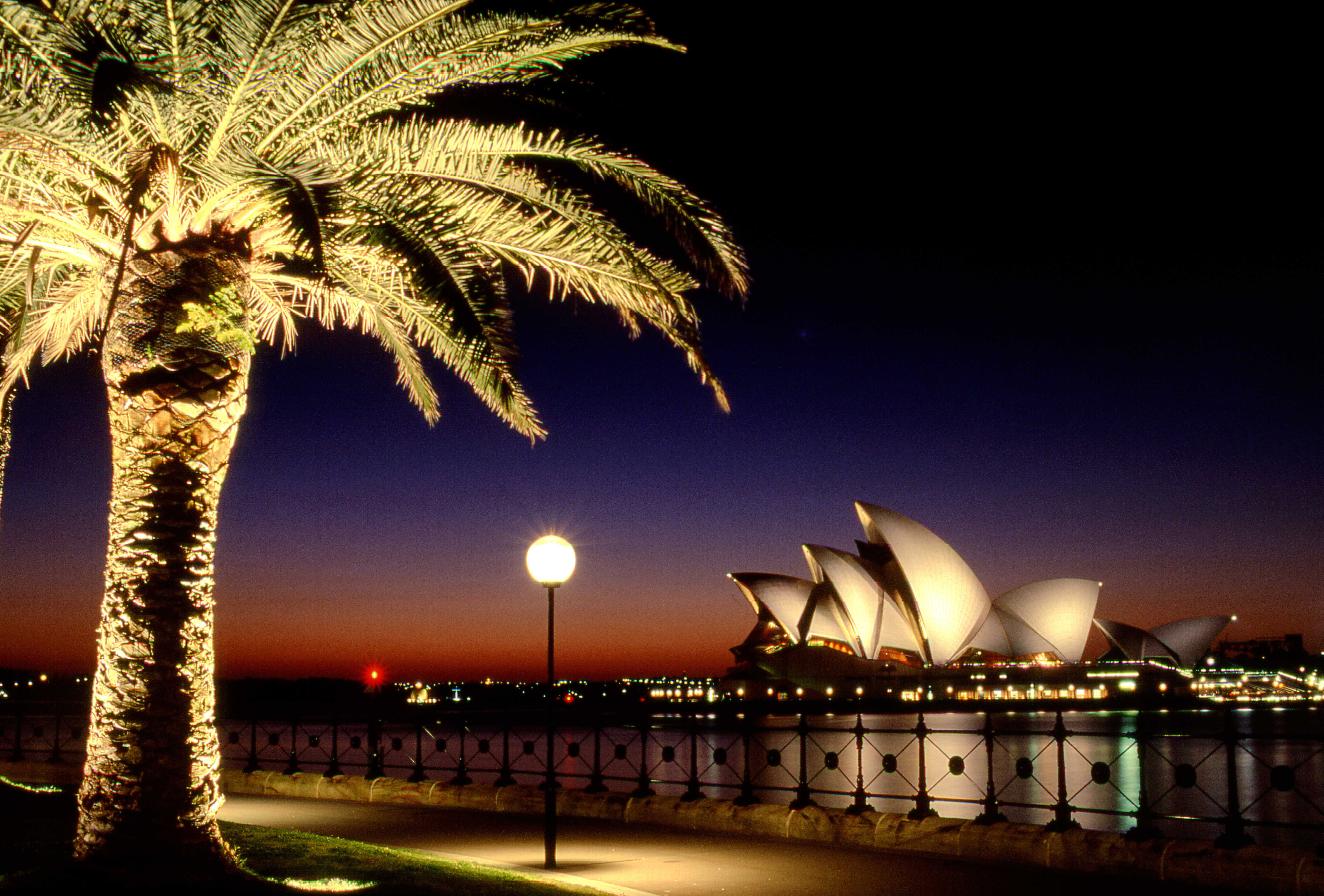 SEM121 - Nights End : Sydney - Australia - Ltd Editions : Stephen E-Moran - Fine Art Photography